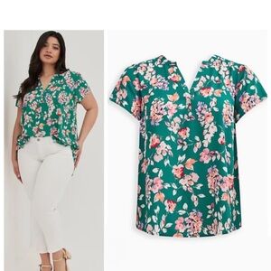 Torrid Georgette Hi-Low Short Sleeve Blouse Green Floral Size Large (0)